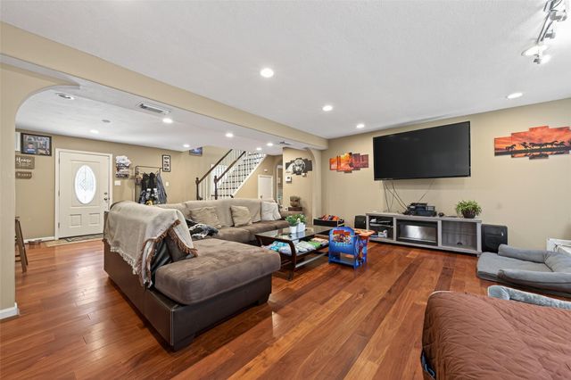 213 Meadow Lake Drive, Trinity, TX 75862