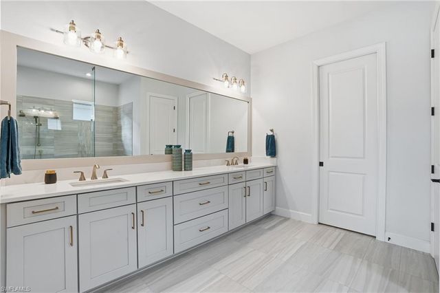 11591 Canal Grande DR, Fort Myers, FL 33913