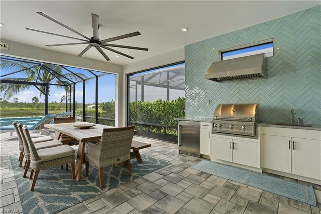 11591 Canal Grande DR, Fort Myers, FL 33913