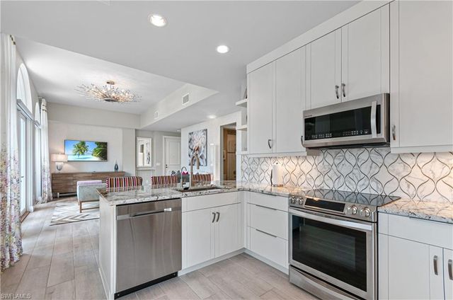375 5th AVE S 302, Naples, FL 34102