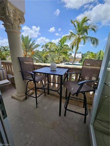 375 5th AVE S 302, Naples, FL 34102