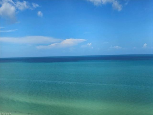 375 5th AVE S 302, Naples, FL 34102