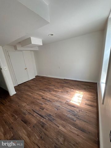 5211 EDGEWOOD RD, College Park, MD 20740