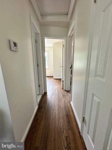 5211 EDGEWOOD RD, College Park, MD 20740