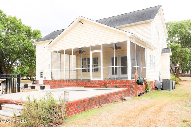1213 Windbrooke Drive, Grimesland, NC 27837