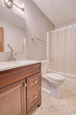 1831 Chickasaw Drive, Evansville, IN 47715