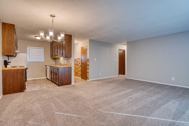 1831 Chickasaw Drive, Evansville, IN 47715