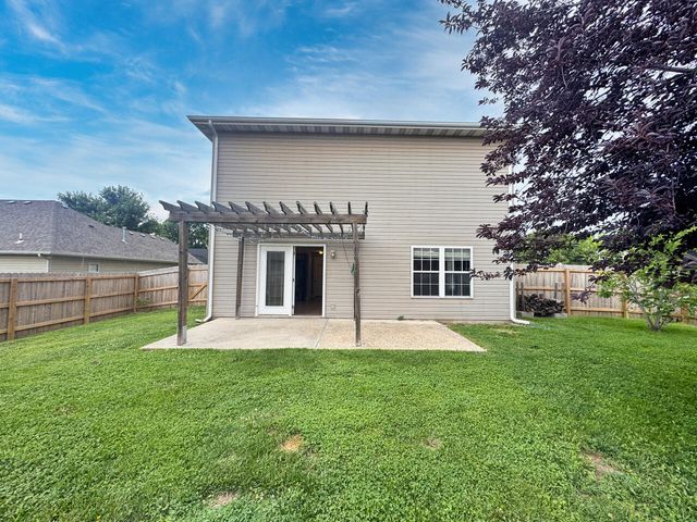 208 PORT WAY, Columbia, MO 65201