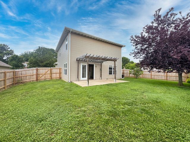208 PORT WAY, Columbia, MO 65201