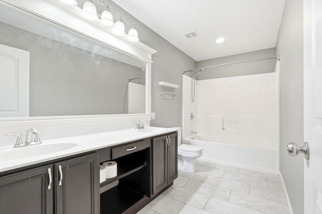 208 PORT WAY, Columbia, MO 65201
