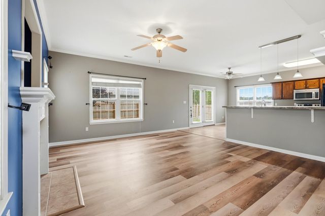 208 PORT WAY, Columbia, MO 65201