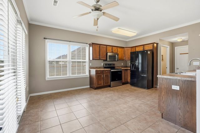 208 PORT WAY, Columbia, MO 65201
