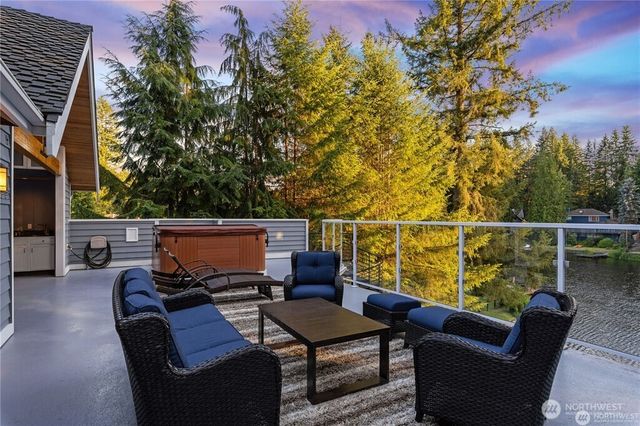 11009 317th Avenue NE, Carnation, WA 98014