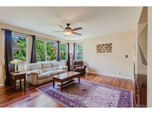 6674 Sunburst Ave, Longmont, CO 80504