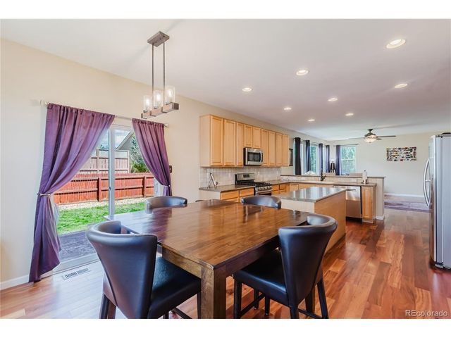 6674 Sunburst Ave, Longmont, CO 80504