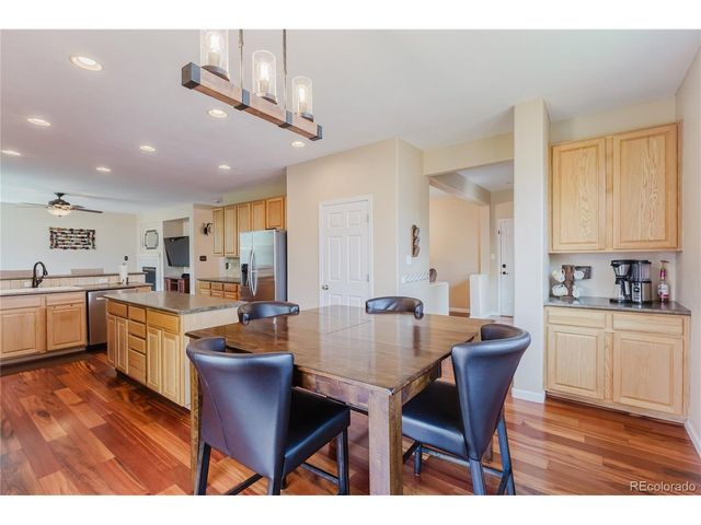 6674 Sunburst Ave, Longmont, CO 80504