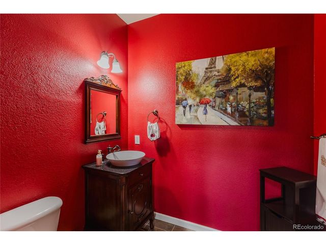 6674 Sunburst Ave, Longmont, CO 80504
