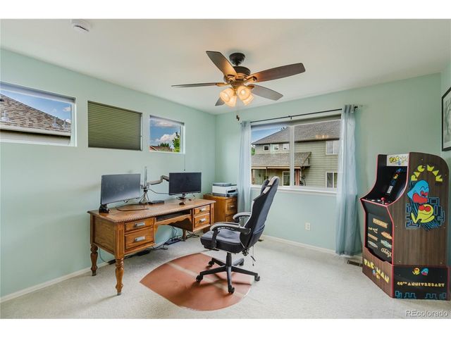6674 Sunburst Ave, Longmont, CO 80504