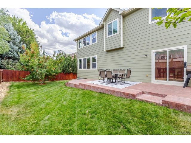 6674 Sunburst Ave, Longmont, CO 80504