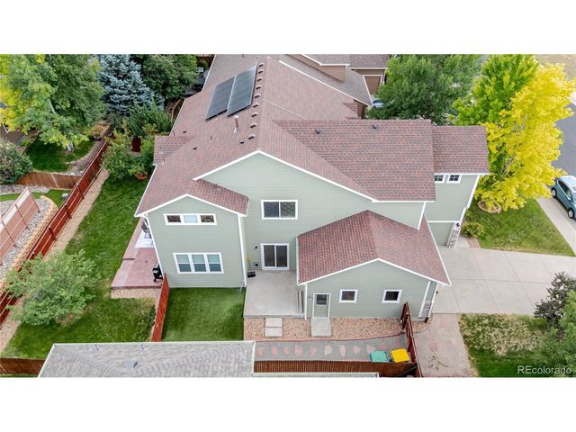 6674 Sunburst Ave, Longmont, CO 80504