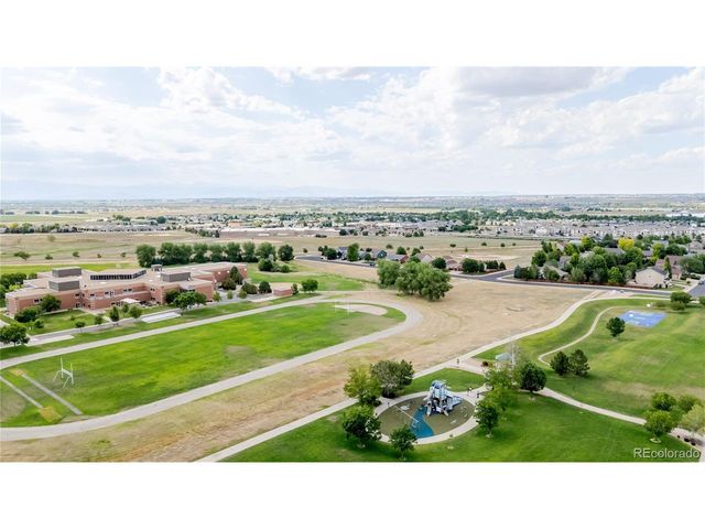 6674 Sunburst Ave, Longmont, CO 80504
