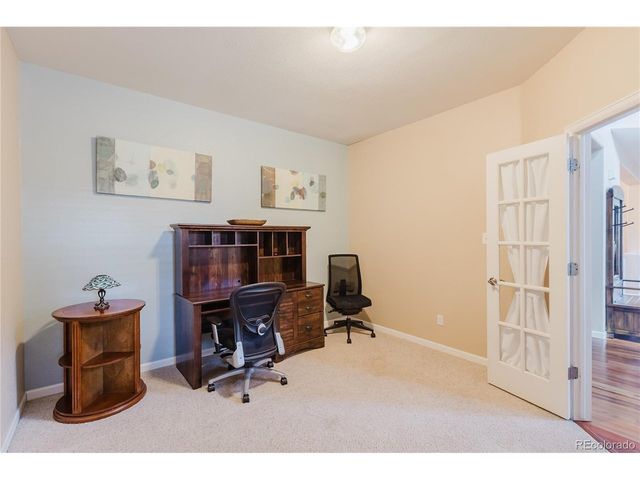 6674 Sunburst Ave, Longmont, CO 80504