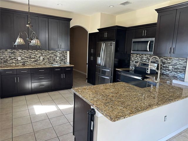 4150 VANERN WAY, Kissimmee, FL 34746