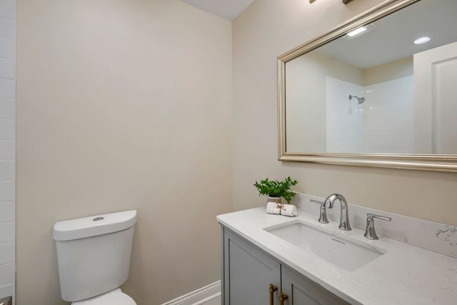 1025 S Ardmore Avenue, Villa Park, IL 60181