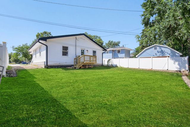 1025 S Ardmore Avenue, Villa Park, IL 60181