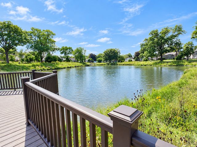1025 S Ardmore Avenue, Villa Park, IL 60181