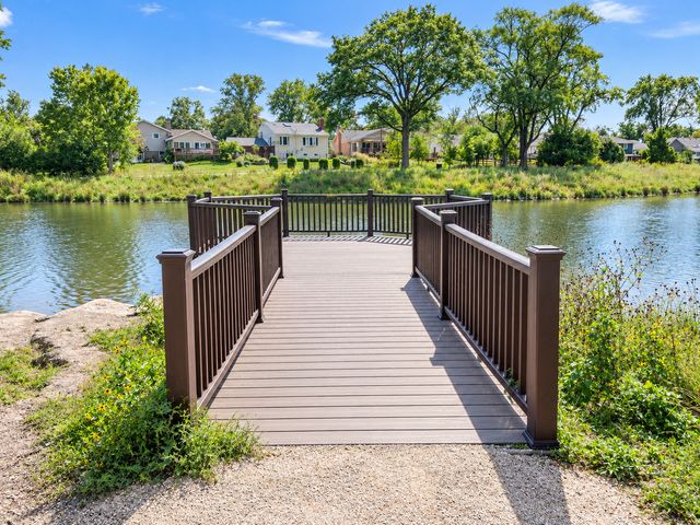 1025 S Ardmore Avenue, Villa Park, IL 60181