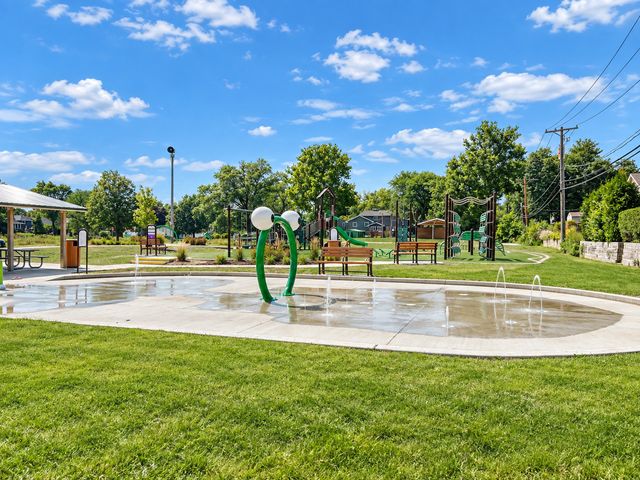 1025 S Ardmore Avenue, Villa Park, IL 60181