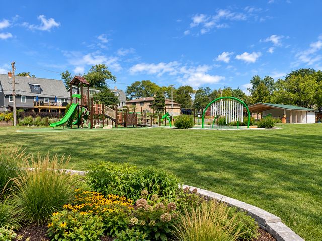 1025 S Ardmore Avenue, Villa Park, IL 60181