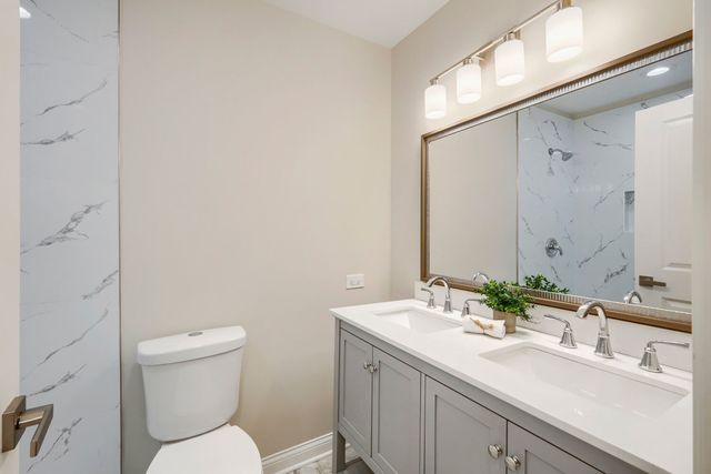 1025 S Ardmore Avenue, Villa Park, IL 60181