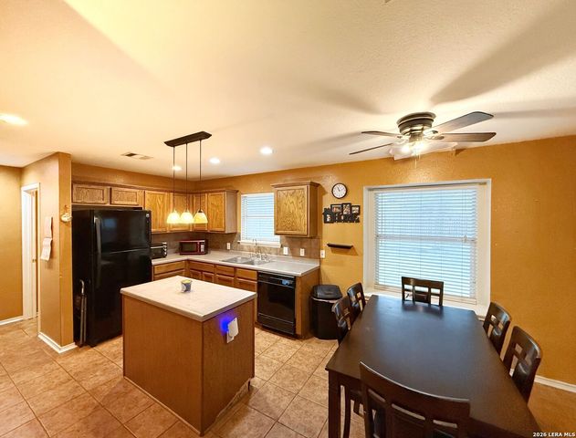 7402 LACEY OAK PATH, San Antonio, TX 78223