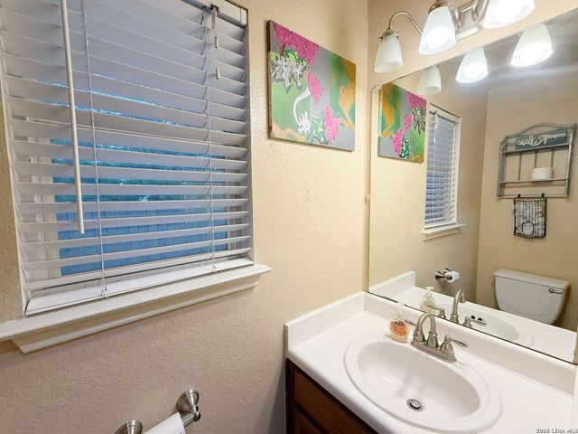 7402 LACEY OAK PATH, San Antonio, TX 78223