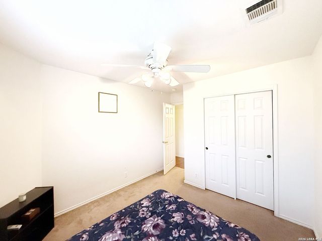 7402 LACEY OAK PATH, San Antonio, TX 78223