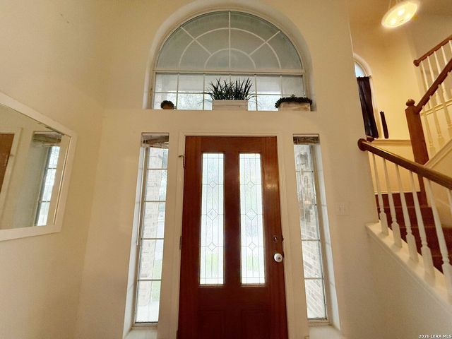 7402 LACEY OAK PATH, San Antonio, TX 78223