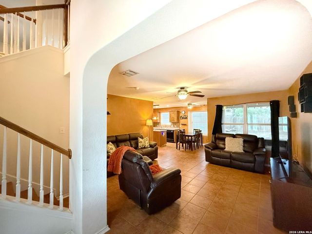7402 LACEY OAK PATH, San Antonio, TX 78223