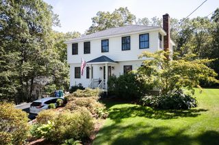 37 Trifiro Rd, Billerica, MA 01821