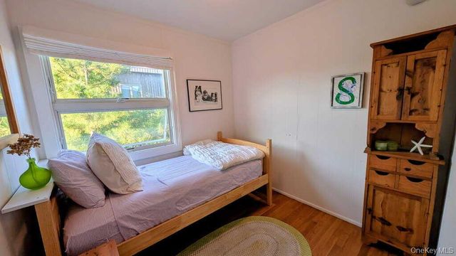 61 Evergreen Avenue, Seaview, NY 11770