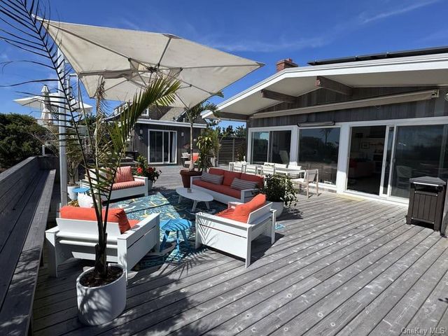 61 Evergreen Avenue, Seaview, NY 11770