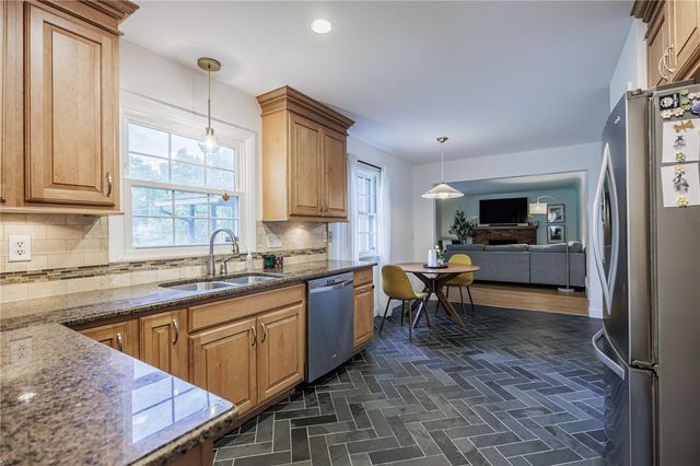 35 Stony Brook Lane, Perinton, NY 14450