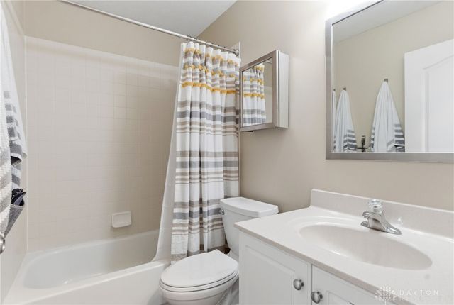 1413 Runnymeade Way, Beavercreek Twp, OH 45385