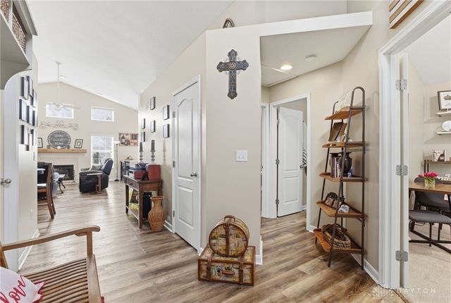 1413 Runnymeade Way, Beavercreek Twp, OH 45385