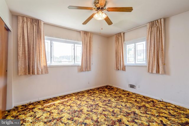 6812 FOX MEADOW RD, Baltimore, MD 21207