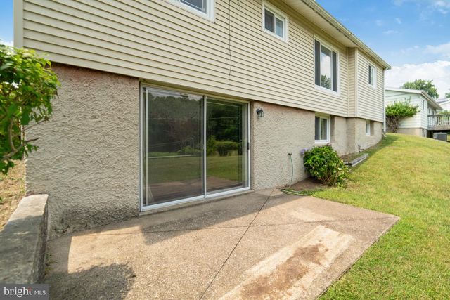 6812 FOX MEADOW RD, Baltimore, MD 21207
