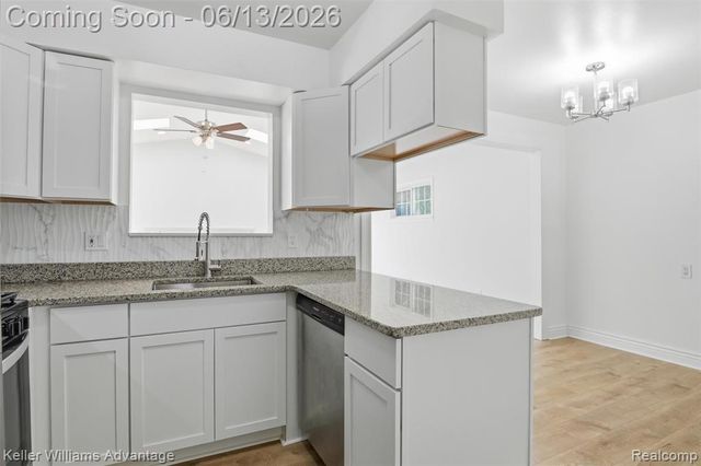 9883 William Street, Taylor, MI 48180