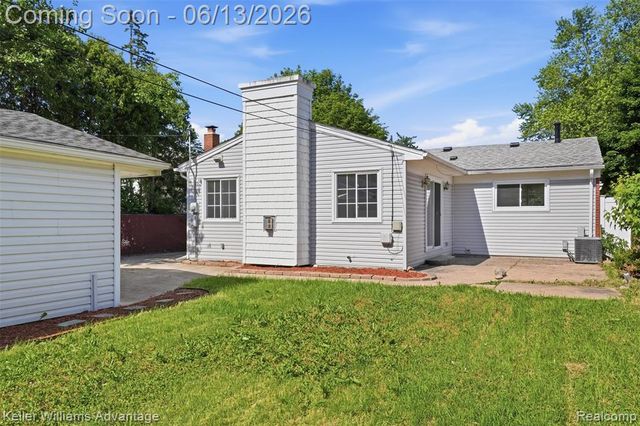 9883 William Street, Taylor, MI 48180