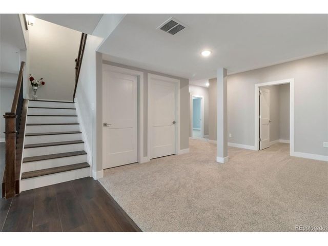 9060 Ferncrest St, Longmont, CO 80504